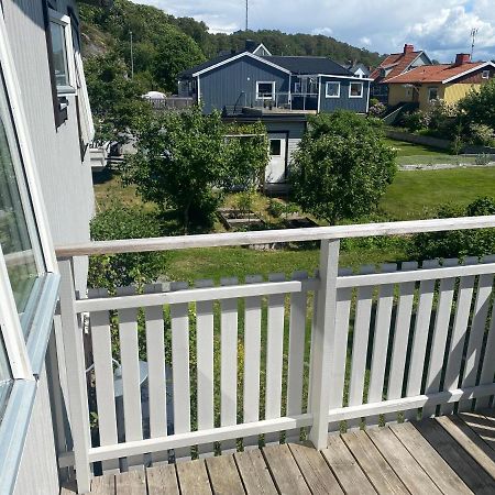 Cheerful Three Room Villa At Stroemstad City Center Buitenkant foto
